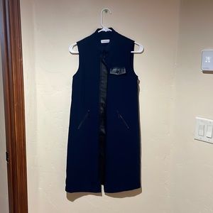 calvin klein: navy blue: size 4